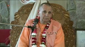 2012 07 18 ЕМ Дхирашанта Прабху ― Международный Архив ИСККОН