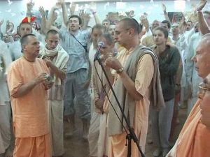 2010 07 29 Guru-Puja| HH Niranjana Swami