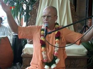 2010 07 28 Вечерний киртан | ЕС Бхакти Бринга Говинда Свами