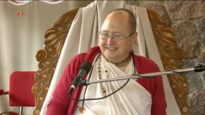 2012 07 21 ЕС Бхакти Вишрамха Мадхава Свами ― Международный Архив ИСККОН